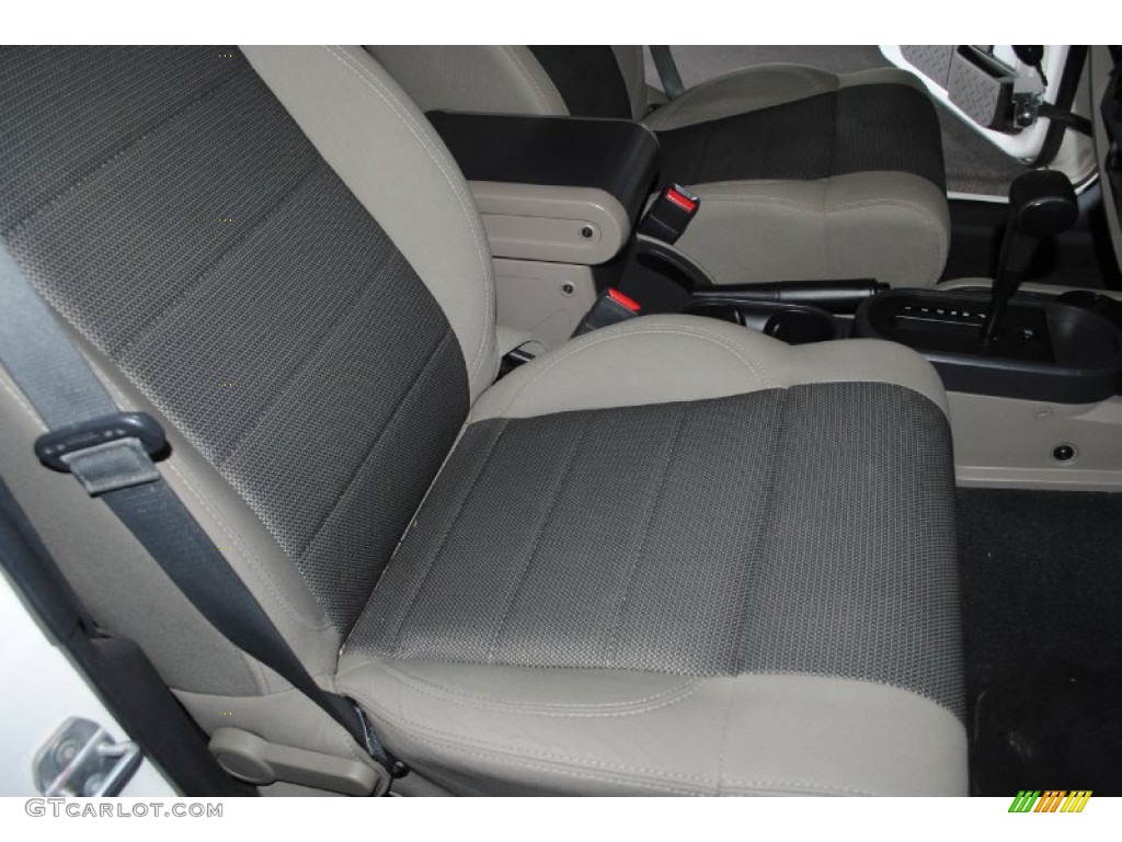Dark Khaki/Medium Khaki Interior 2007 Jeep Wrangler Unlimited X Photo #76907244