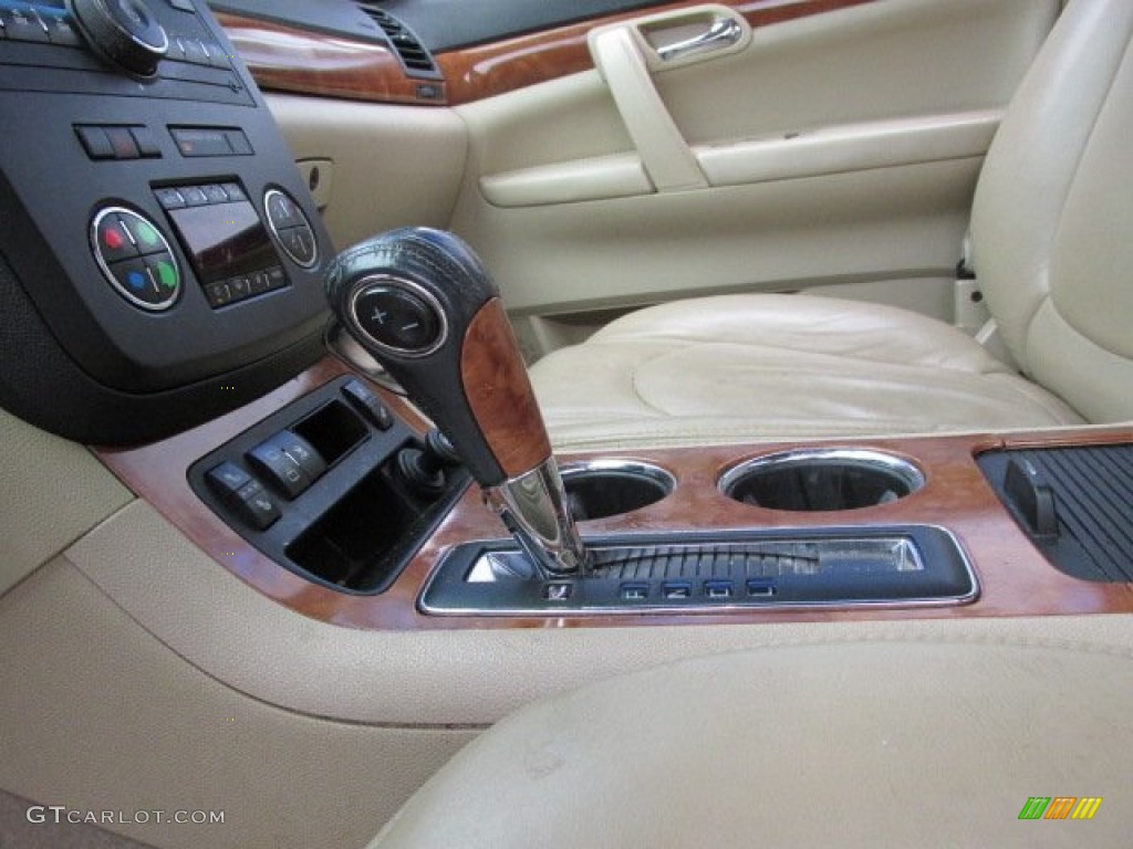 2009 Saturn Outlook XR AWD Transmission Photos