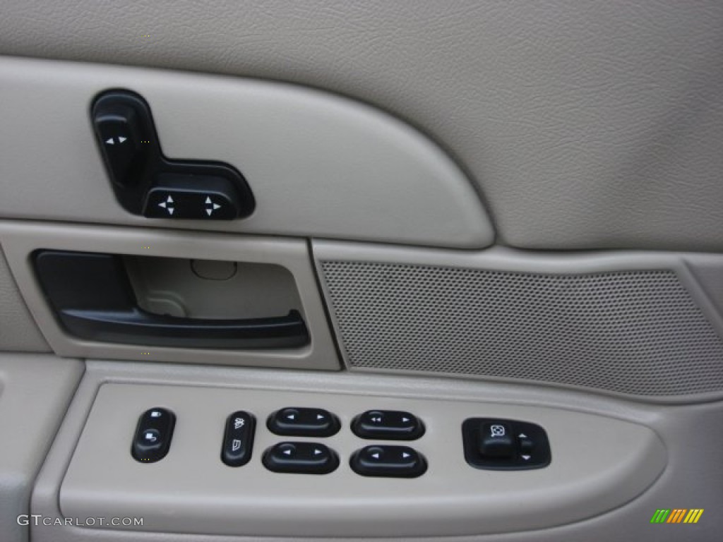 2008 Ford Crown Victoria LX Controls Photo #76909128
