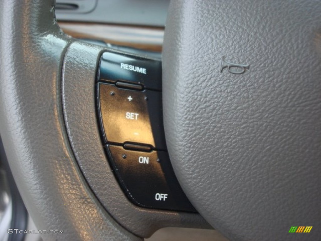 2008 Ford Crown Victoria LX Controls Photos