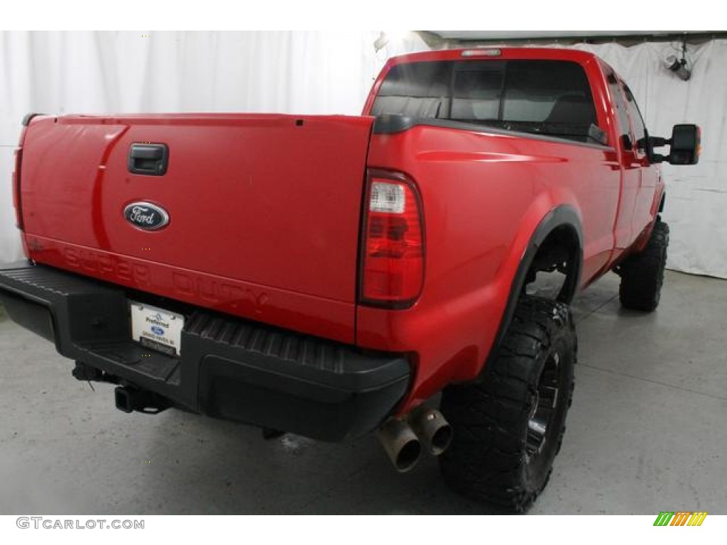 2008 F350 Super Duty Lariat SuperCab 4x4 - Bright Red / Black photo #7