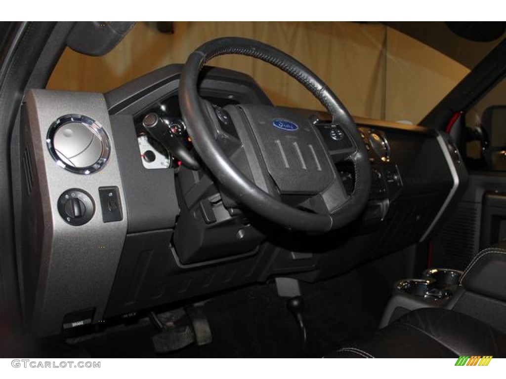 2008 F350 Super Duty Lariat SuperCab 4x4 - Bright Red / Black photo #19