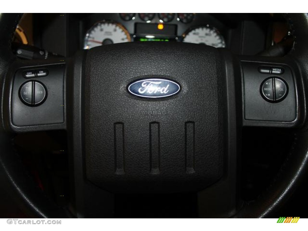 2008 F350 Super Duty Lariat SuperCab 4x4 - Bright Red / Black photo #30