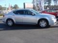 Bright Silver Metallic - Avenger SE Photo No. 3