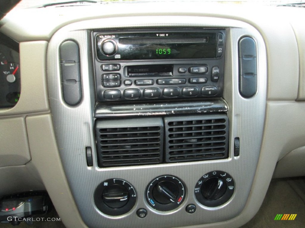 2003 Ford Explorer XLT AWD Controls Photos