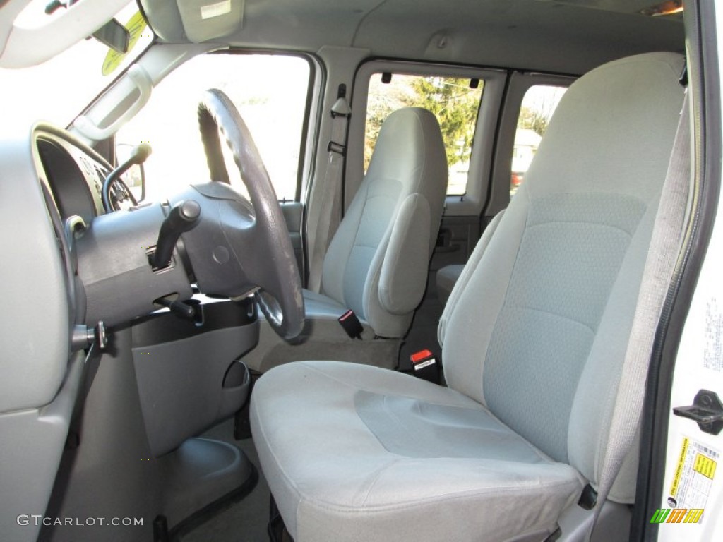 2007 E Series Van E350 Super Duty XLT 15 Passenger - Oxford White / Medium Flint Grey photo #12