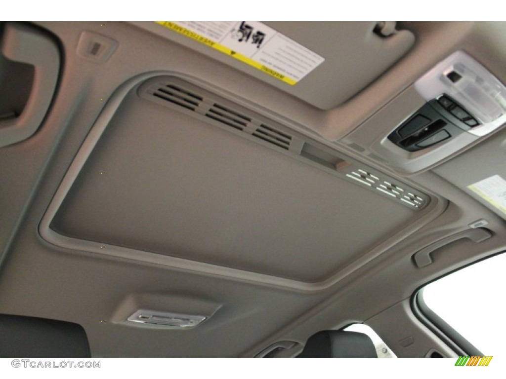2013 3 Series 328i xDrive Sedan - Jet Black / Black photo #12