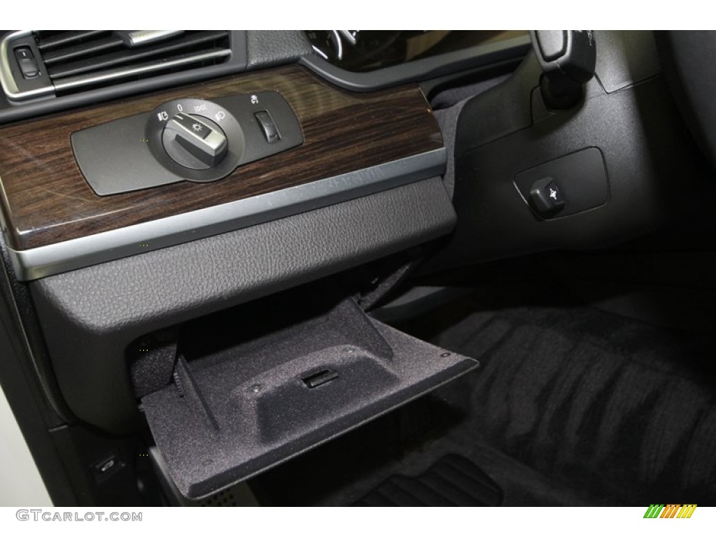 2010 BMW 7 Series 750i Sedan Controls Photo #76914591