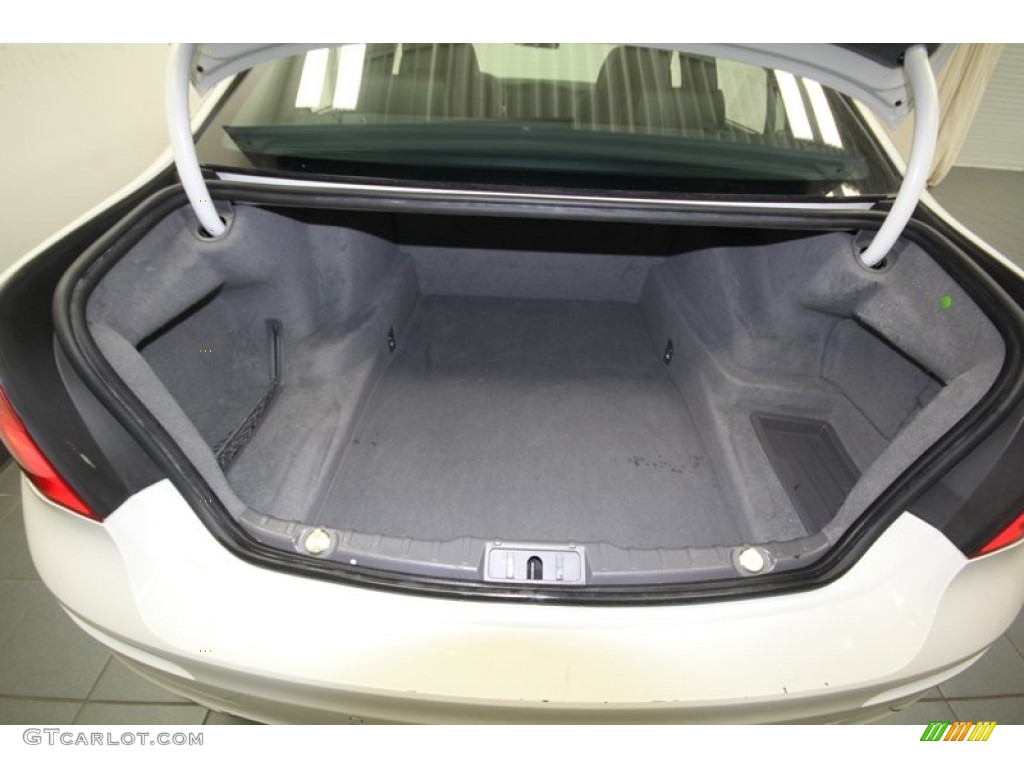 2010 BMW 7 Series 750i Sedan Trunk Photo #76914750