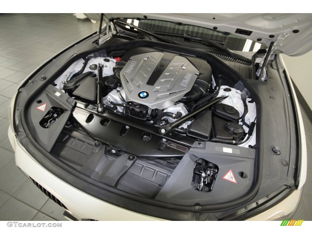 2010 BMW 7 Series 750i Sedan 4.4 Liter DFI Twin-Turbocharged DOHC 32-Valve VVT V8 Engine Photo #76915008