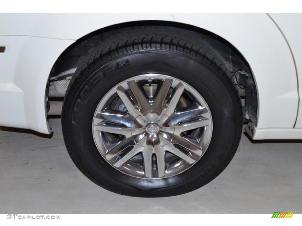 2008 Chrysler Town & Country Limited Wheel Photo #76915611