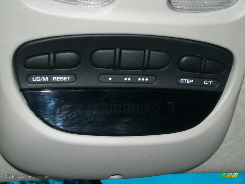 2004 Dodge Dakota Sport Quad Cab Controls Photos