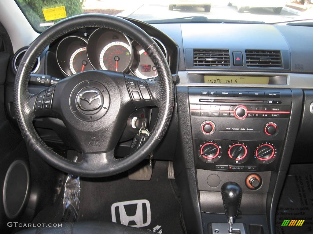 2005 MAZDA3 s Sedan - Velocity Red Mica / Black photo #12