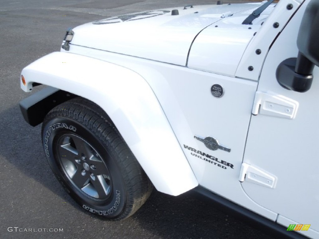2013 Jeep Wrangler Unlimited Oscar Mike Freedom Edition 4x4 Marks and Logos Photo #76917651