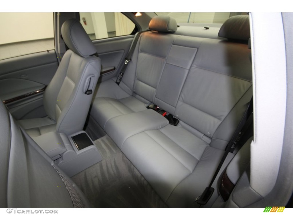 2005 BMW 3 Series 325i Coupe Rear Seat Photo #76918115