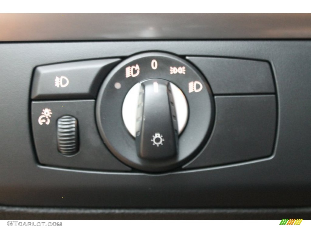 2010 BMW X5 xDrive48i Controls Photo #76918851