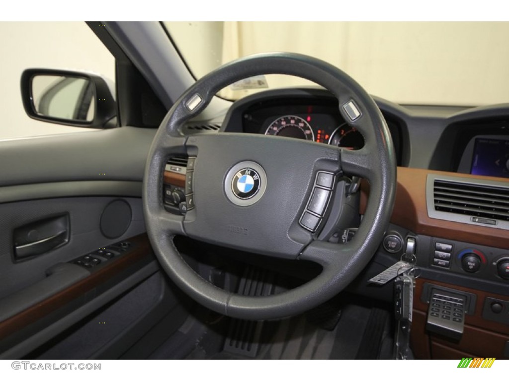 2005 BMW 7 Series 745i Sedan Basalt Grey/Flannel Grey Steering Wheel Photo #76919071