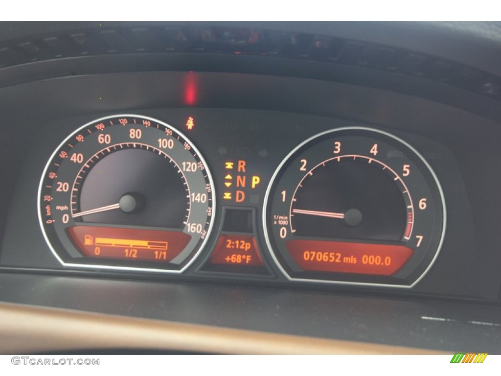 2005 BMW 7 Series 745i Sedan Gauges Photos