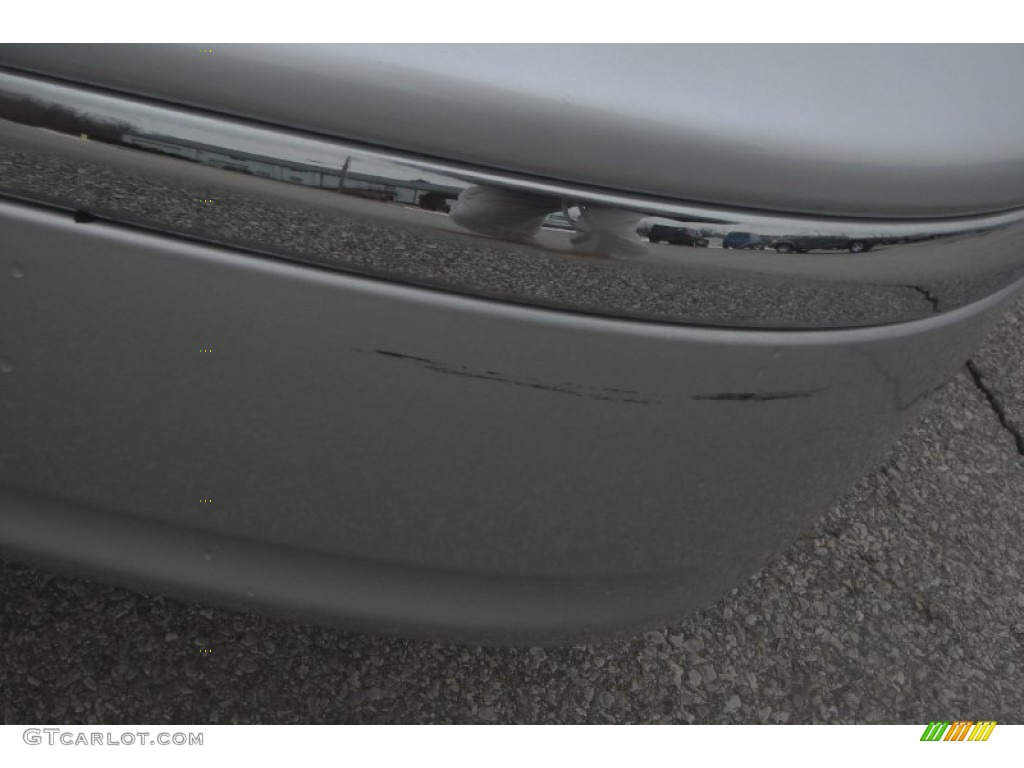 2004 XG350 L Sedan - Titanium / Black photo #4