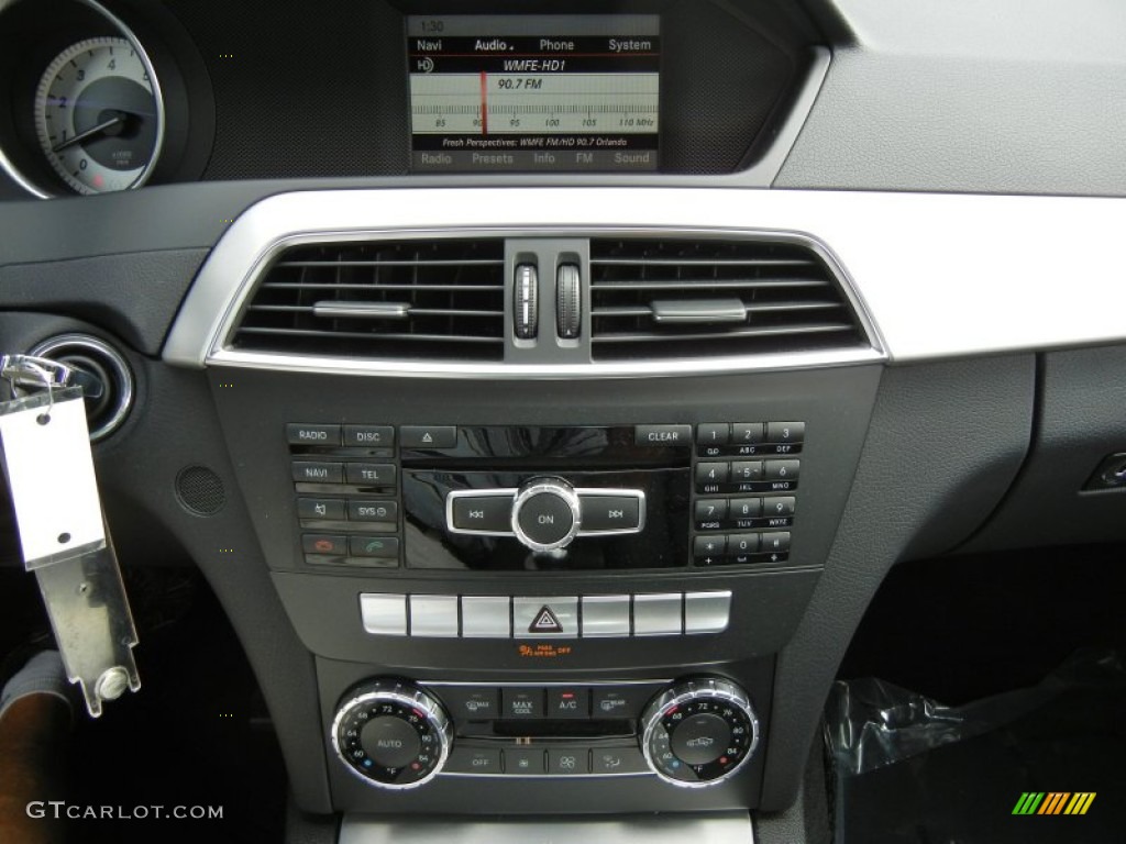 2013 Mercedes-Benz C 250 Sport Controls Photo #76920046