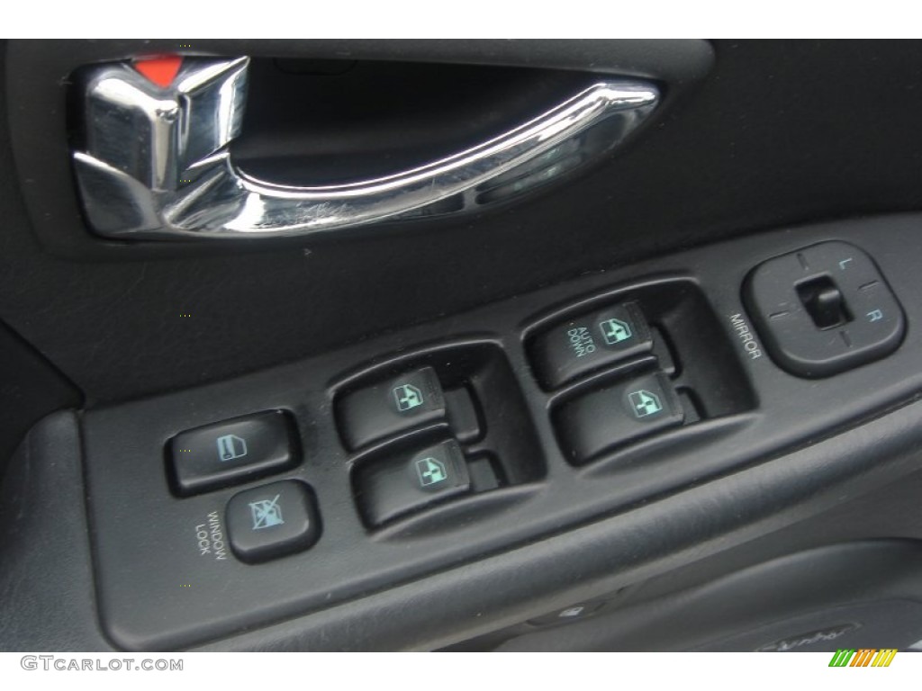 2004 XG350 L Sedan - Titanium / Black photo #14