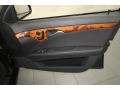 Black - E 320 Sedan Photo No. 36