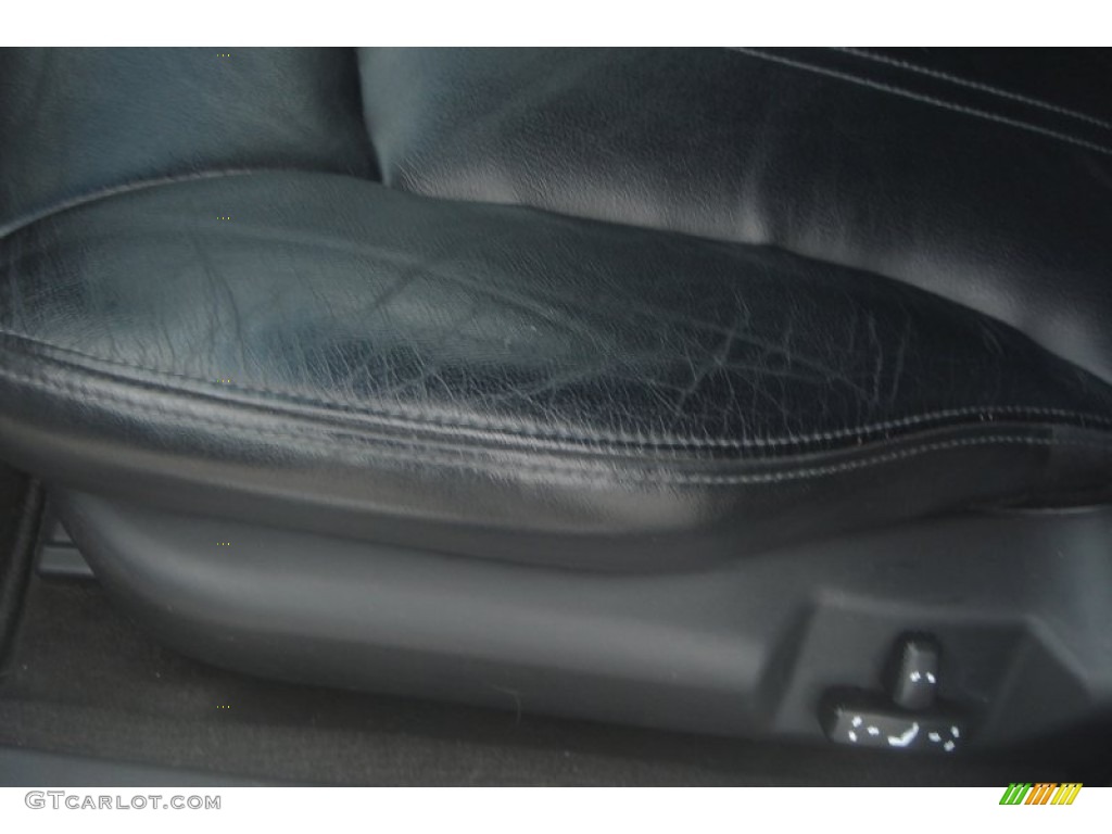2004 XG350 L Sedan - Titanium / Black photo #17