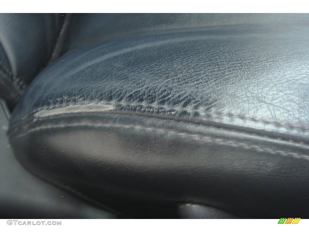 2004 XG350 L Sedan - Titanium / Black photo #18