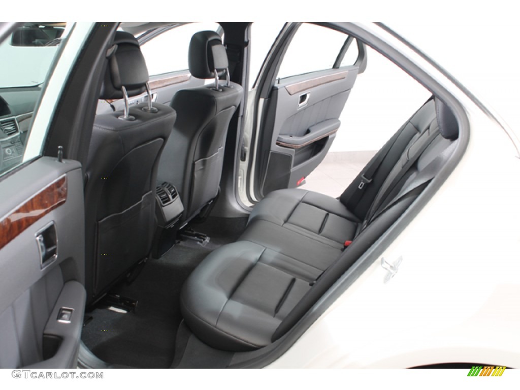 2011 E 350 4Matic Sedan - Arctic White / Black photo #19