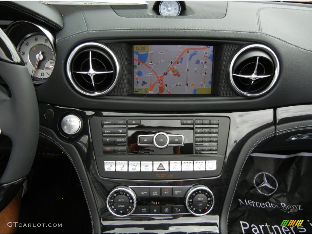 2013 Mercedes-Benz SL 550 Roadster Controls Photo #76921062