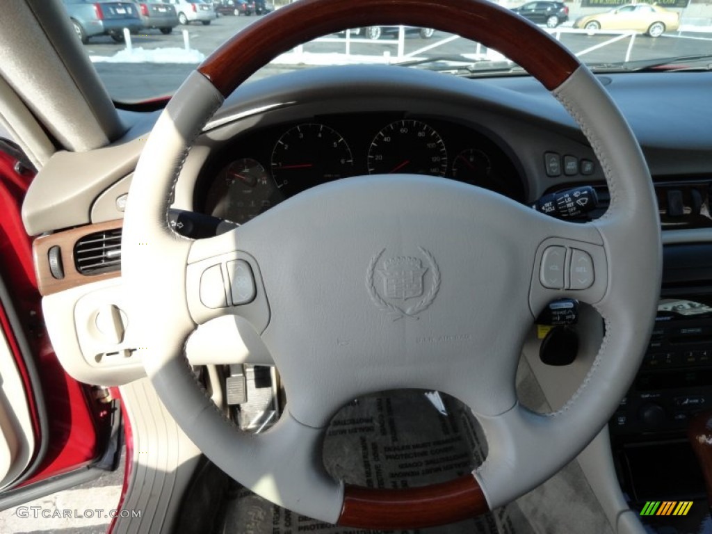2000 Seville STS - Crimson Pearl / Oatmeal photo #17