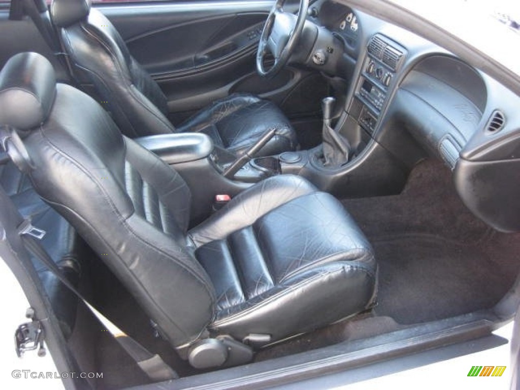 1998 Mustang SVT Cobra Coupe - Ultra White / Black photo #14