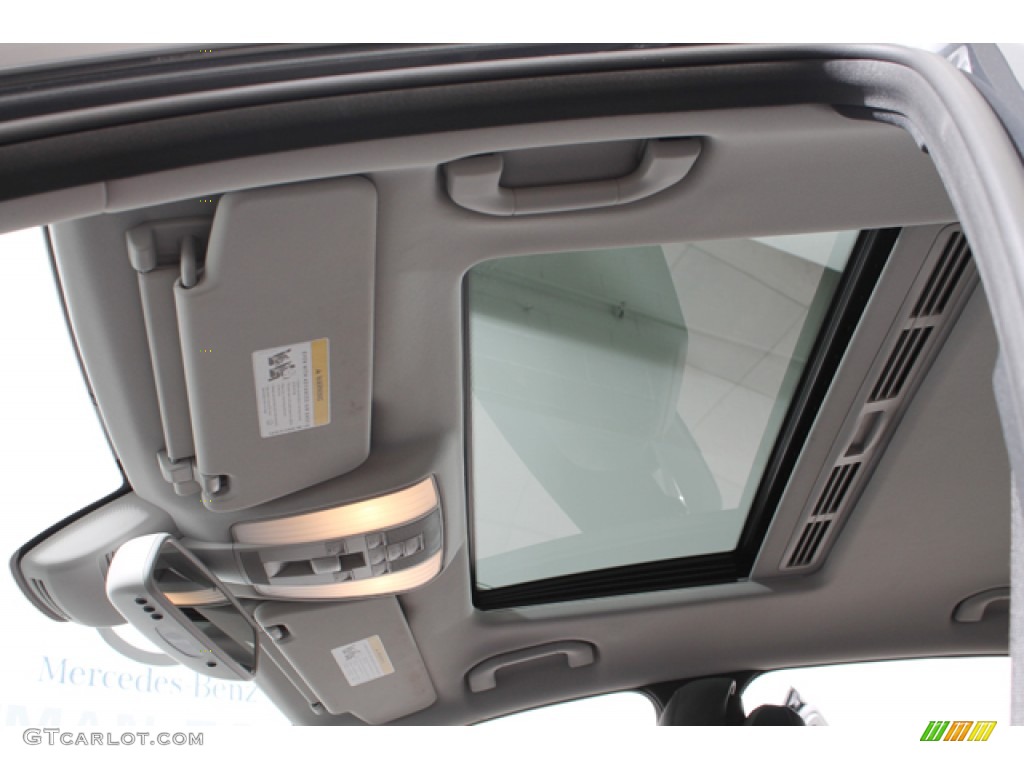 2010 Mercedes-Benz E 350 4Matic Sedan Sunroof Photo #76925292
