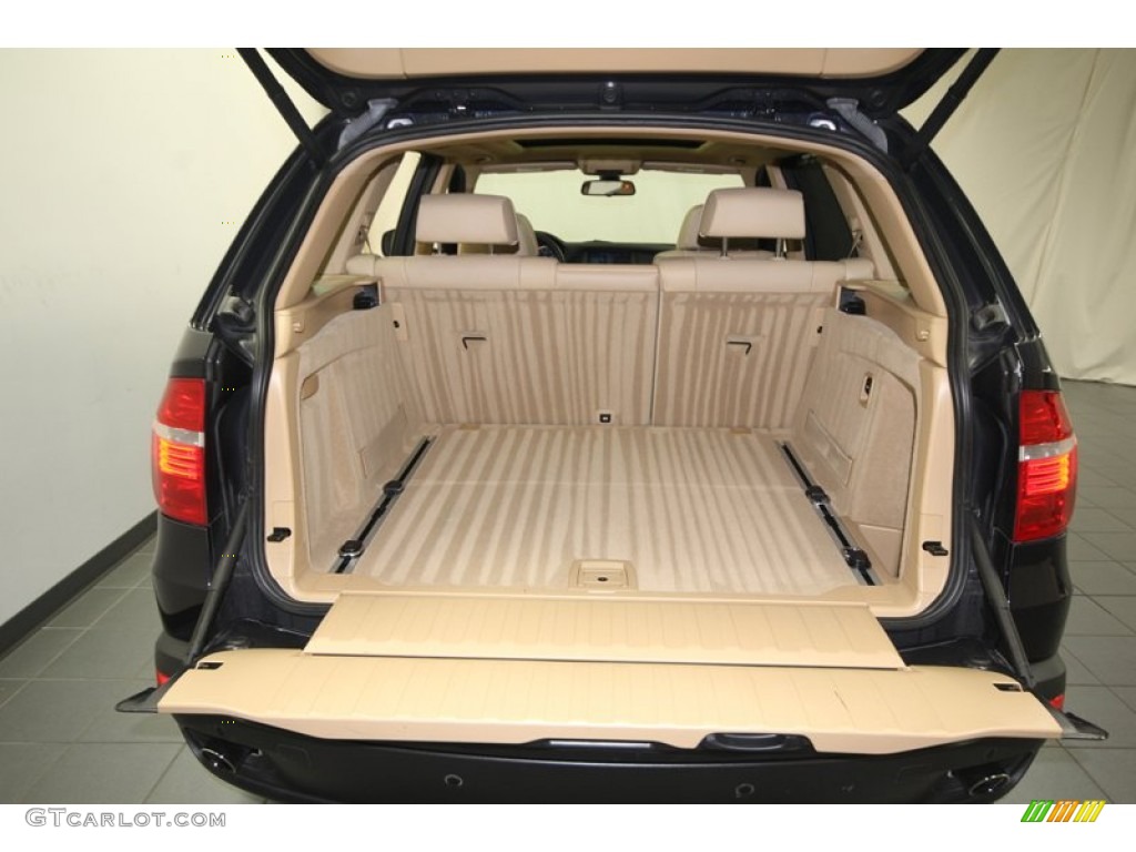 2010 BMW X5 xDrive30i Trunk Photo #76925907