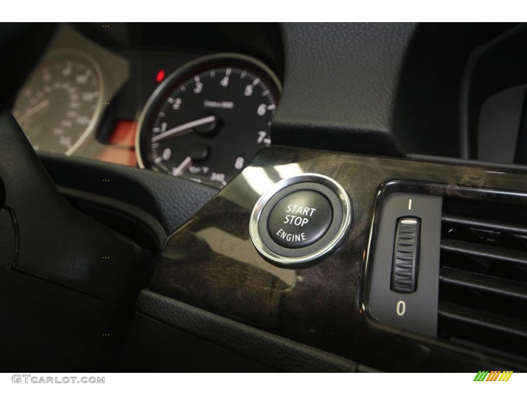 2010 BMW 3 Series 328i Coupe Controls Photo #76926915
