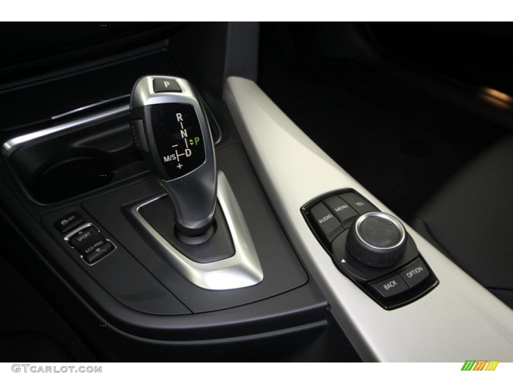 2013 3 Series 328i Sedan - Alpine White / Black photo #18