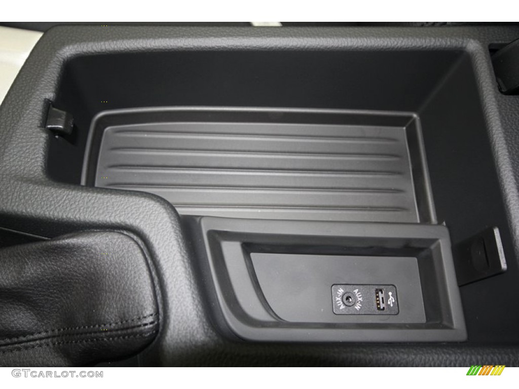 2013 3 Series 328i Sedan - Alpine White / Black photo #20