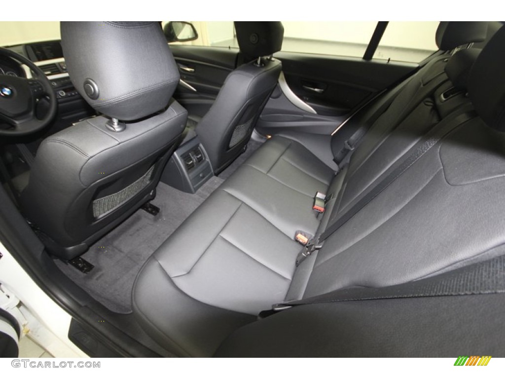 2013 3 Series 328i Sedan - Alpine White / Black photo #24