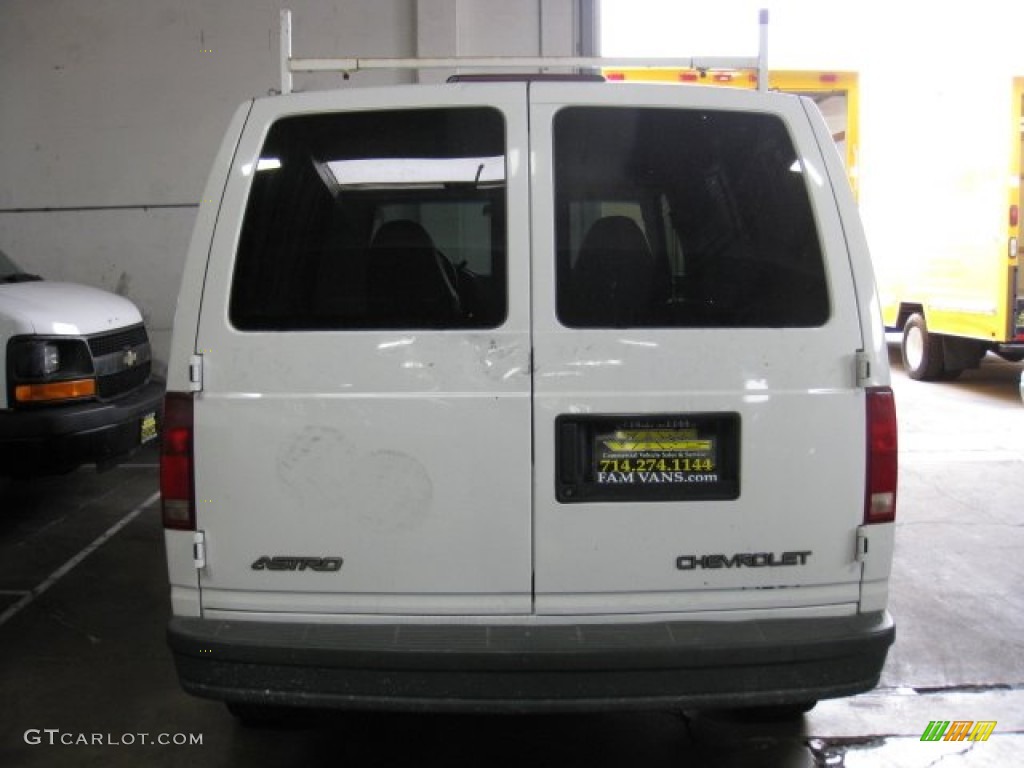 2005 Astro Cargo Van - Summit White / Medium Gray photo #3