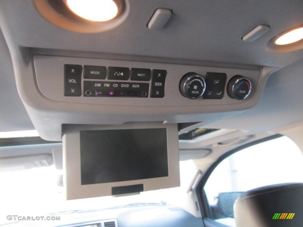 2011 Nissan Armada Platinum 4WD Entertainment System Photos