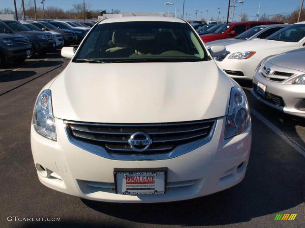 2012 Altima 2.5 S Special Edition - Winter Frost White / Blonde photo #8