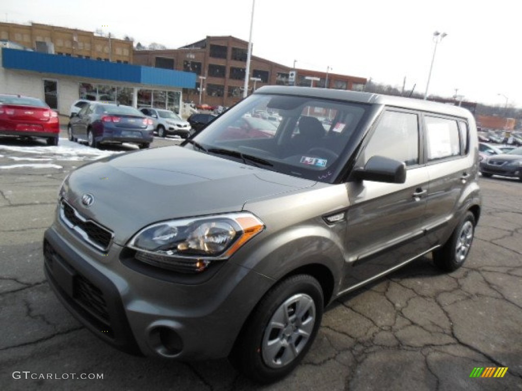 Titanium Gray 2013 Kia Soul 1.6 Exterior Photo #76932166