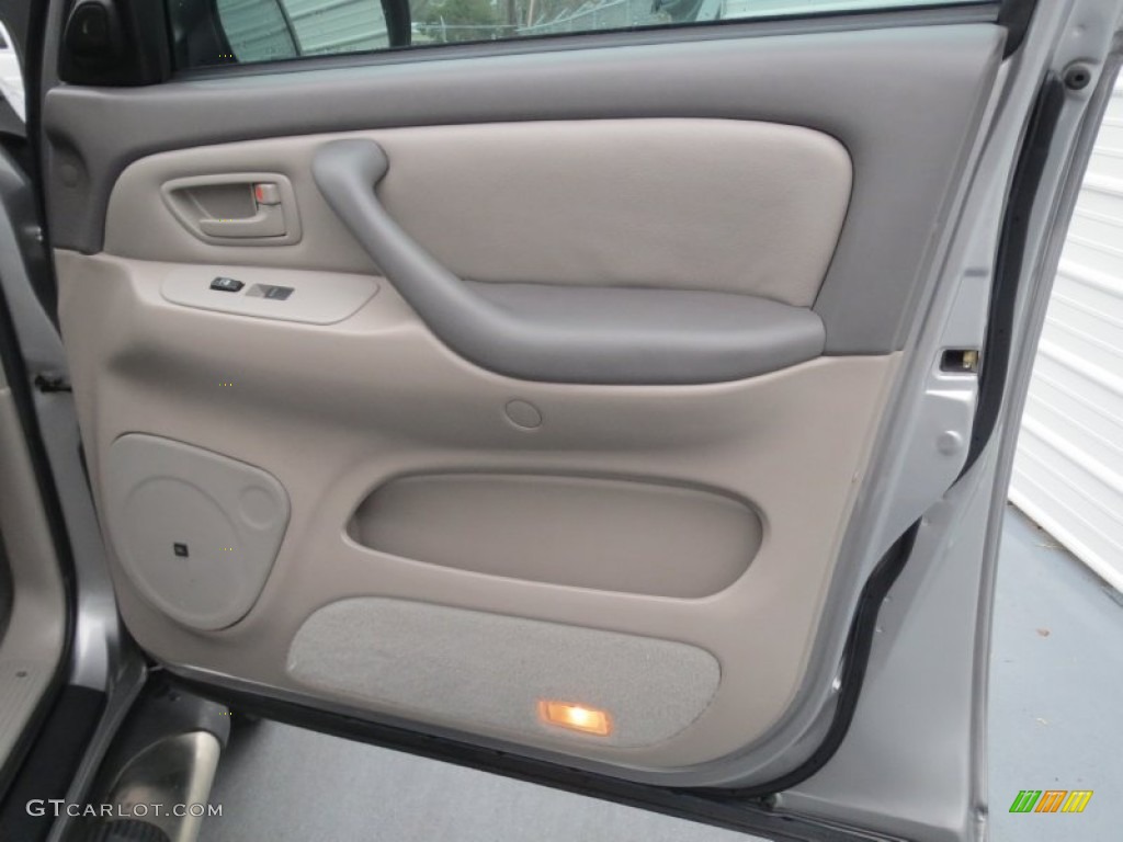 2006 Toyota Sequoia SR5 Light Charcoal Door Panel Photo #76932334