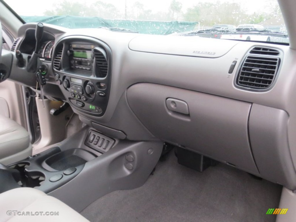 2006 Toyota Sequoia SR5 Light Charcoal Dashboard Photo #76932355