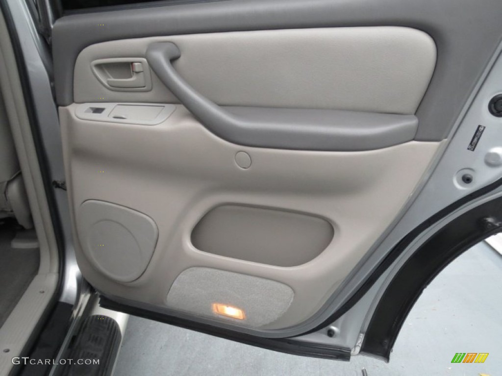 2006 Toyota Sequoia SR5 Light Charcoal Door Panel Photo #76932406