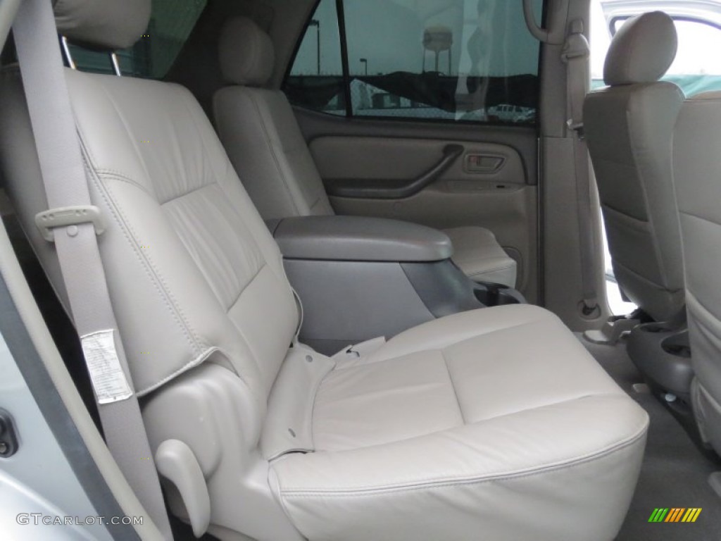 Light Charcoal Interior 2006 Toyota Sequoia SR5 Photo #76932426