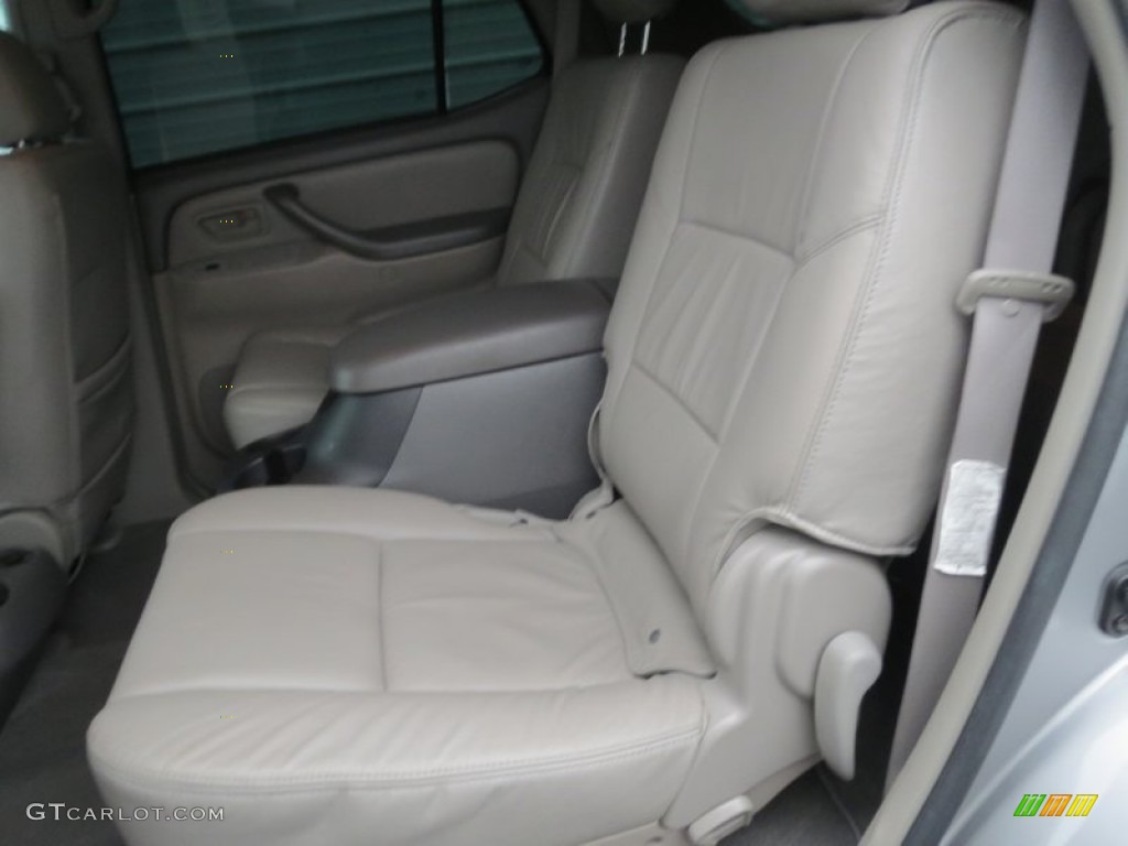 2006 Toyota Sequoia SR5 Rear Seat Photo #76932510