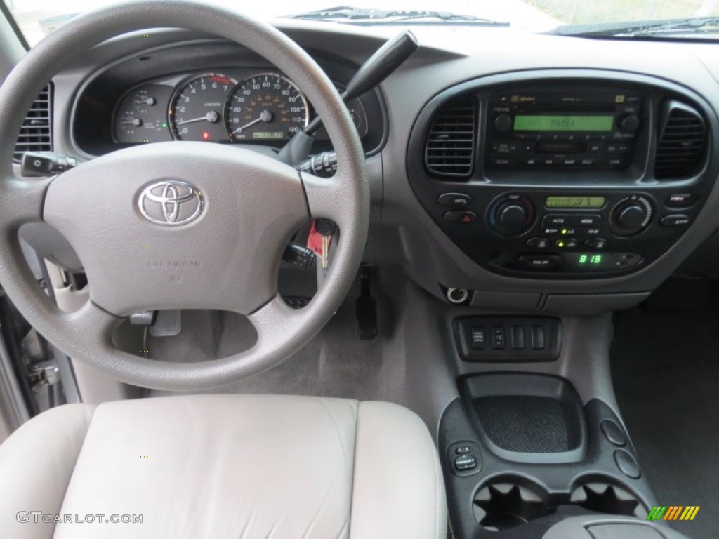 2006 Toyota Sequoia SR5 Light Charcoal Dashboard Photo #76932640