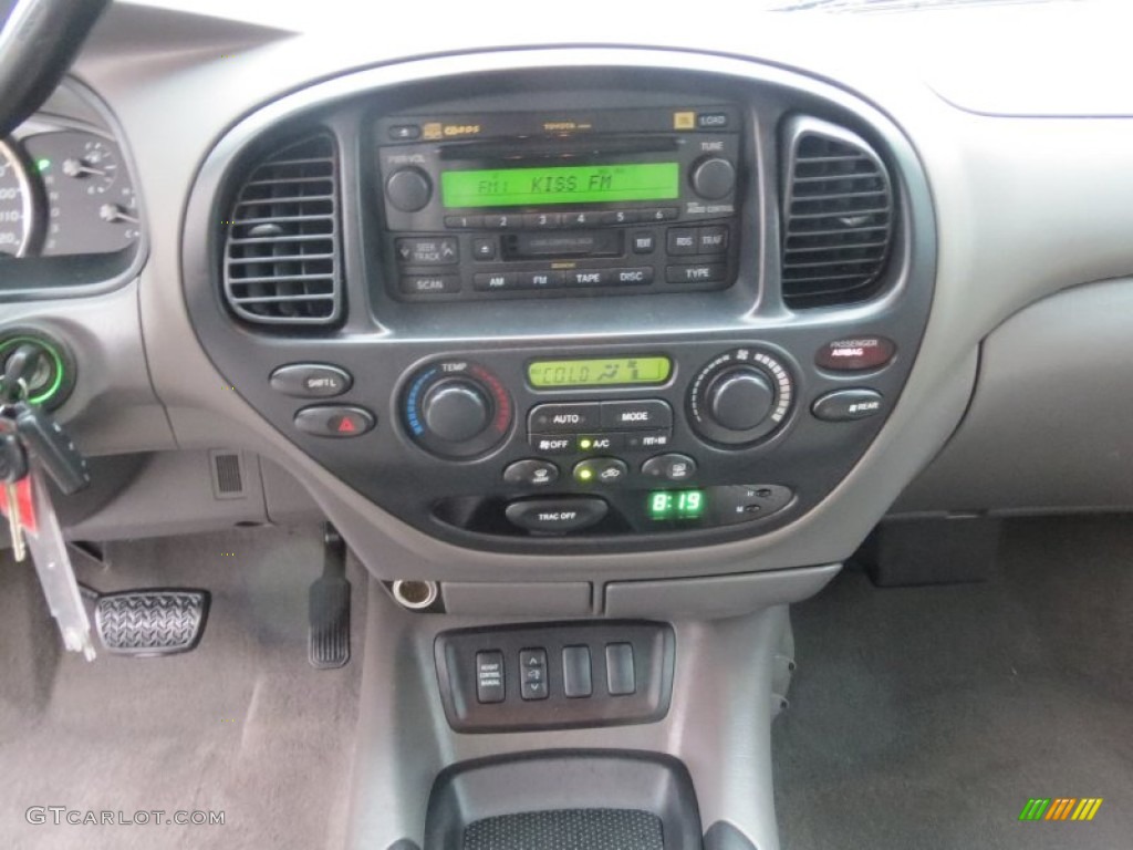 2006 Toyota Sequoia SR5 Controls Photo #76932662