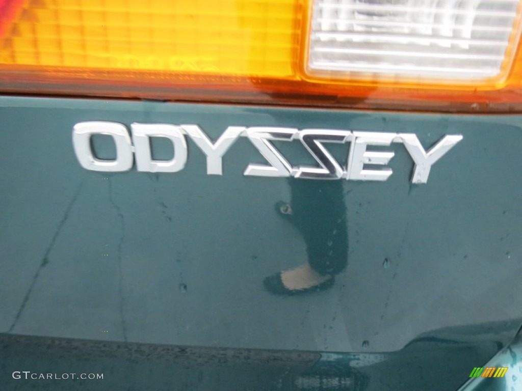 2003 Honda Odyssey EX Marks and Logos Photos